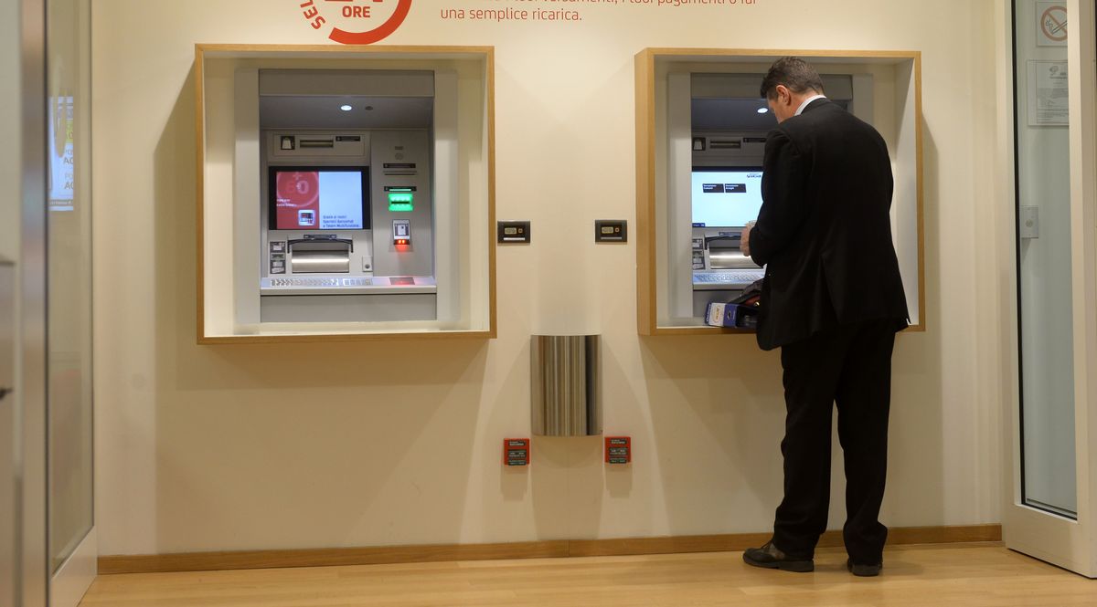 Banche in Lunigiana, tra filiali che chiudono e risparmi reimpiegati sul territorio solo a metà Banche in Lunigiana, tra filiali che chiudono e risparmi reimpiegati sul territorio solo a metà