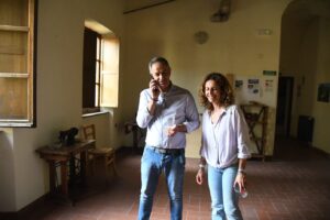 Il sindaco Giannetti festeggia la vittoria alle amministrative (foto Massimo Pasquali)
