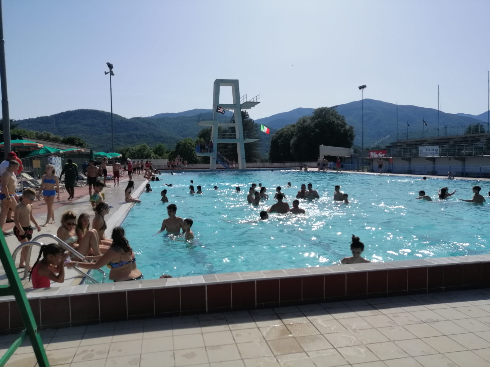 Riaperte ufficialmente le piscine del Villasport Riaperte ufficialmente le piscine del Villasport
