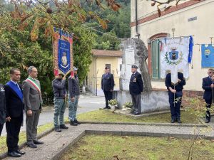 A Monzone un momento della commemorazione dell'aviere Claudio Sisti