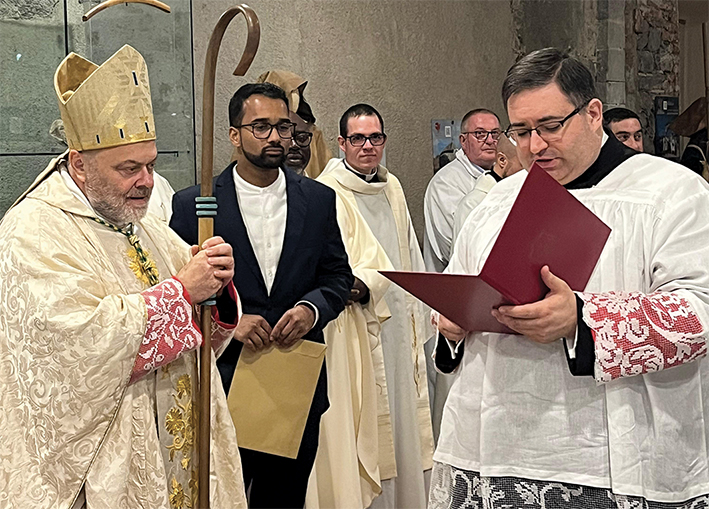 Filippo ha iniziato il percorso verso il sacerdozio Filippo ha iniziato il percorso verso il sacerdozio