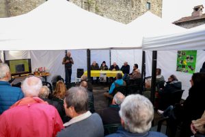 Un momento dell'intervento dell'enologo Francesco Petacco (Foto Lunigiana World)