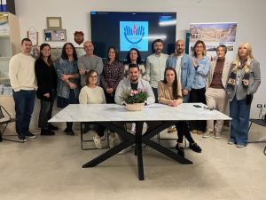 Il consiglio direttivo dell'Opi di Massa Carrara con al centro il presidente Luca Fialdini