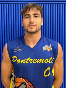 Il giocatore del Basket Pontremoli, Riccardo Plaia