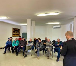 L'incontro a Zeri con i rappresentanti delle Forze dell'ordine e la cittadinanza