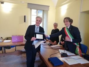 La consegna della Civica Benemerenza a Pierpaolo Triani