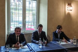 il sottosegretario Giorgio Silli e il sindaco Matteo Mastrini (foto Massimo Pasquali)