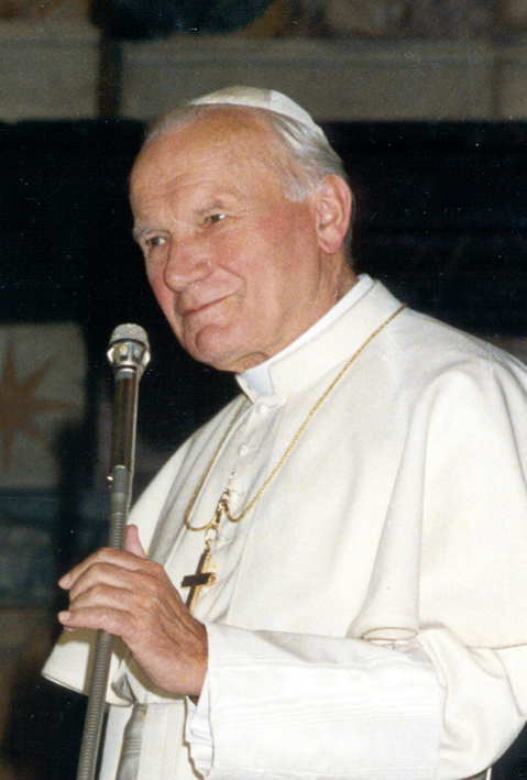 La forza comunicativa del Papa “chiamato da un paese lontano” La forza comunicativa del Papa “chiamato da un paese lontano”