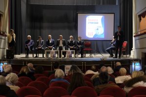 Il tavolo dei relatori presenti alla Rosa (Foto Massimo Pasquali)