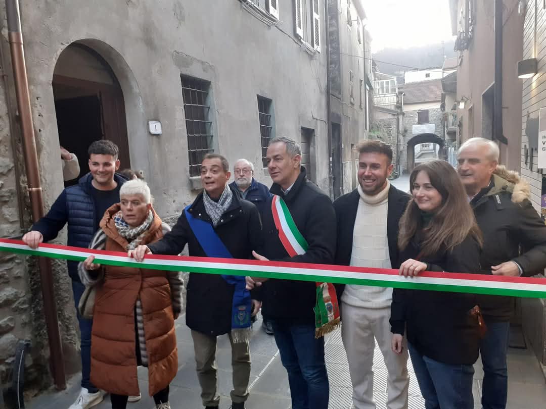 Gragnola: terminata la riqualificazione di Via San Nicola Gragnola: terminata la riqualificazione di Via San Nicola