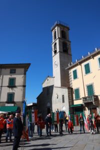 Un momento della cerimonia provinciale per l'80° della Liberazione a Fivizzano (Foto Lunigiana World)
