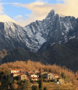 Uno scorcio della frazione di Fazzano (foto Lunigiana World)