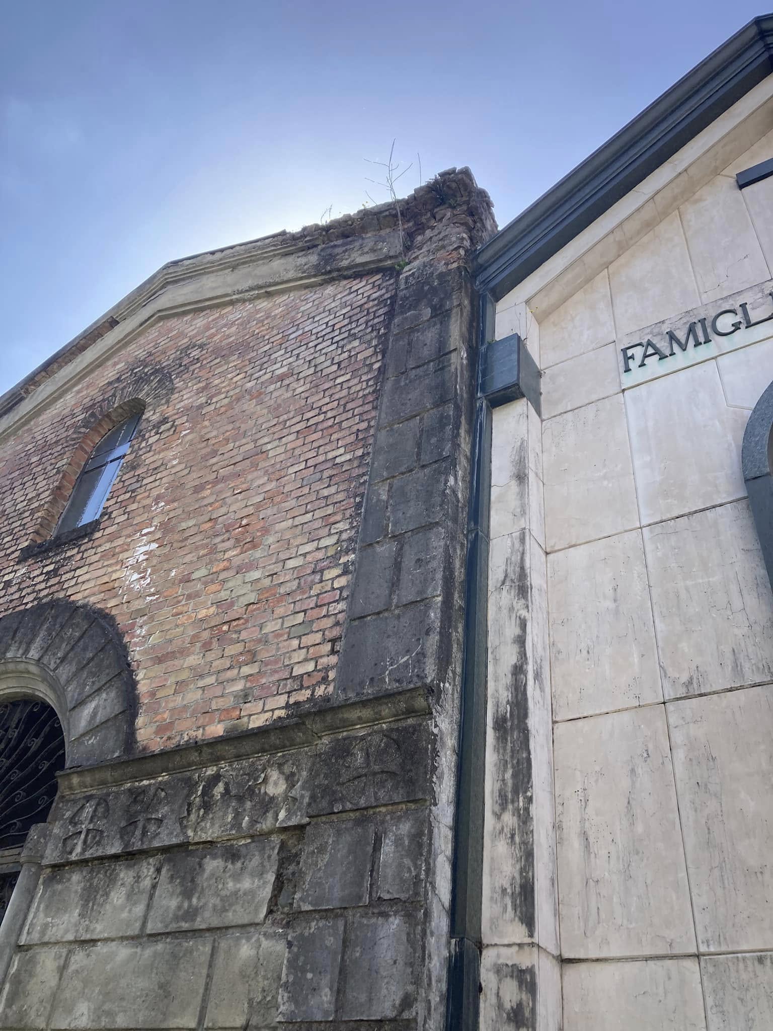 Villafranca: polemica sullo stato di incuria dei cimiteri comunali Villafranca: polemica sullo stato di incuria dei cimiteri comunali