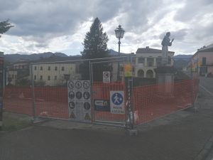 Il cantiere sul ponte delle Quattro Strade per la realizzazione della passerella pedonale