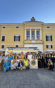 Foto di gruppo degli organizzatori a fine giornata (Foto Lunigiana World)