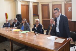 Un momento dell'incontro del convegno “Avrò cura di te… il welfare per la disabilità” che si è tenuto nella sala delle udienze del Tribunale in piazza della Repubblica.