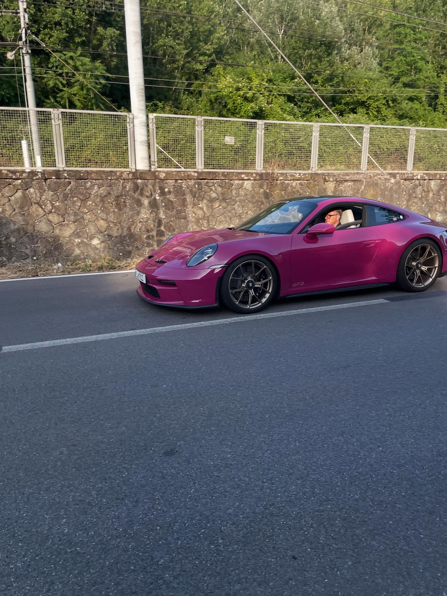 Il passaggio dei bolidi della Mille Miglia sulle strade della Lunigiana Il passaggio dei bolidi della Mille Miglia sulle strade della Lunigiana