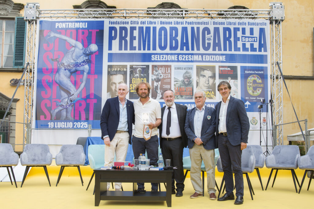 La premiazione di Gianfelice Facchetti (Foto Walter Massari)