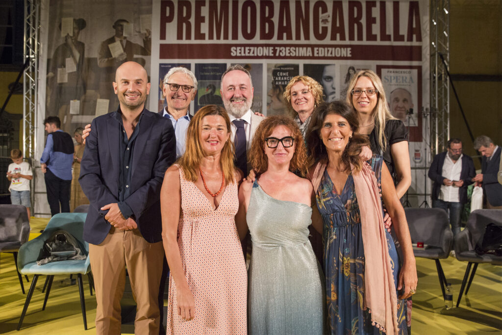 Foto di gruppo del 73° Premio Bancarella (Foto Walter Massari)