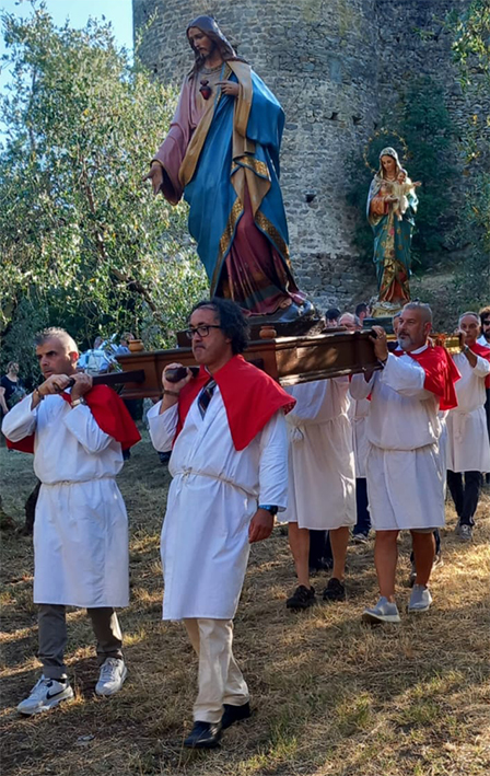 A Treschietto una comunità in festa attorno ai Sacri Cuori di Gesù e di Maria