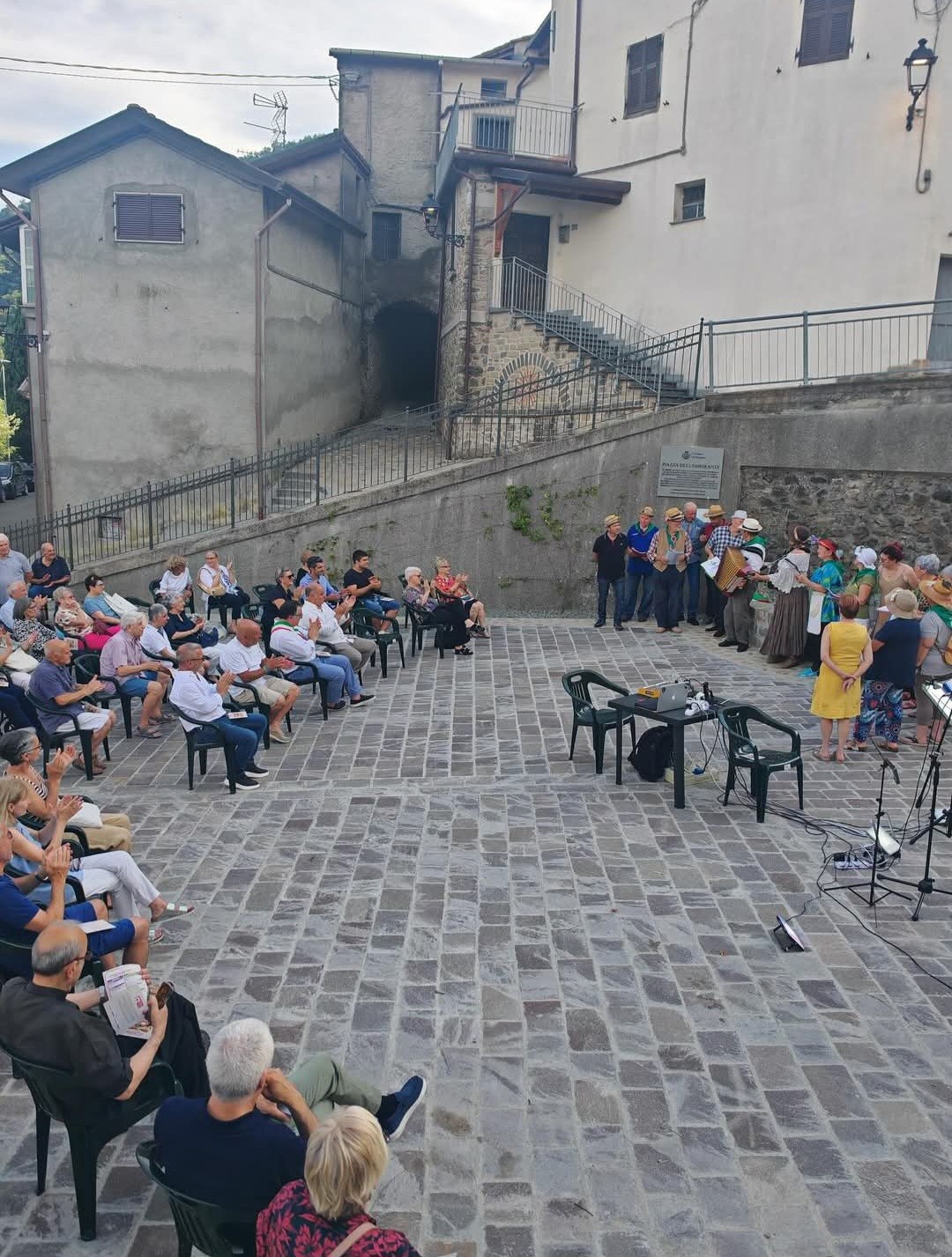 Inaugurata la nuova piazza dell’Emigrante
