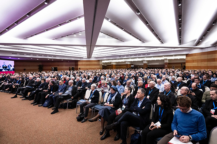 Una Chiesa libera e aperta alle sfide  del presente