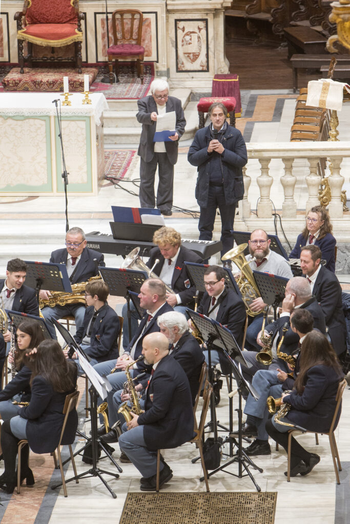 Il saluto del sindaco Jacopo Ferri (Foto Walter Massari)