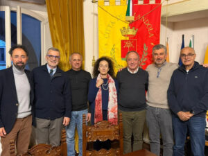 La delegazione da Bagnone per il riconoscimento dell'ingresso all'interno della rete "Villaggi Montani CAI"