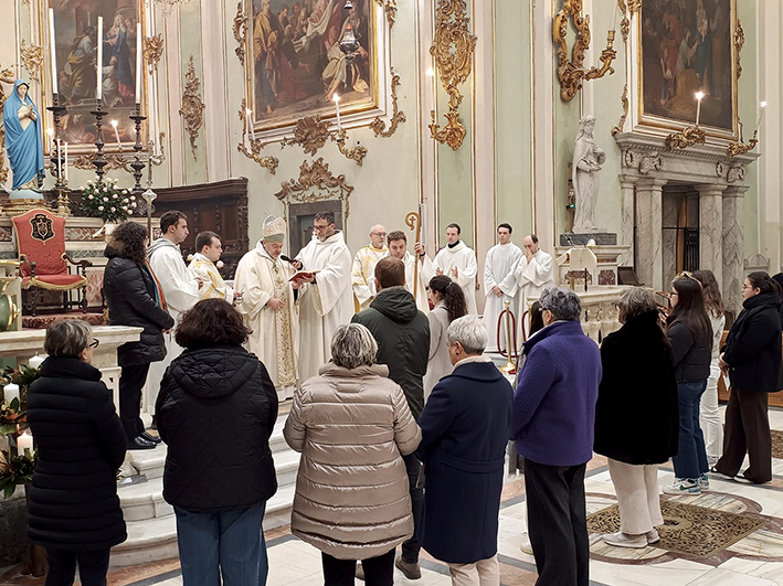 Giovanni Battista e Maria ci  aiutano ad accogliere Gesù