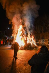 Il fuoco di Filattiera(Foto Lunigiana Worldi)