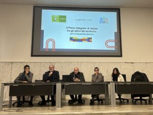 Il tavolo dei relatori all'incontro di Aulla promosso dalla Società della Salute