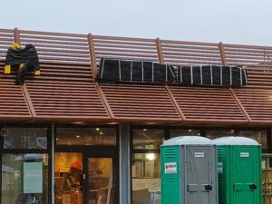 Particolare del logo della struttura che ospiterà il McDonald's ad Aulla