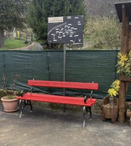 La panchina inaugurata a Succisa