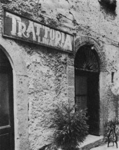Foto storica di quando la Locanda La Lina si trovava a Palazzo Tiradani