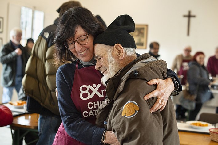 Centomila pasti caldi in un anno: con le mense diffuse la tavola diocesana di Reggio Emilia serve la città