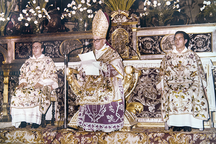 Mons. Fenocchio: un episcopato al servizio di tutta la comunità