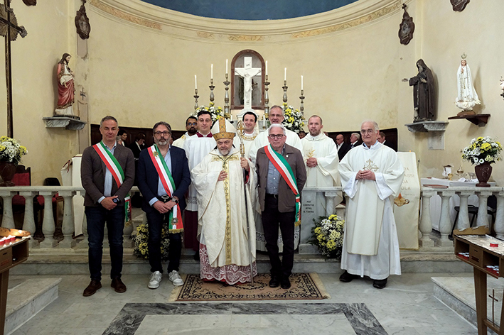 Camporaghena in festa: la chiesa torna ad accogliere