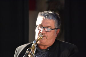Roberto Martinelli durante il recente concerto al Teatro della Rosa