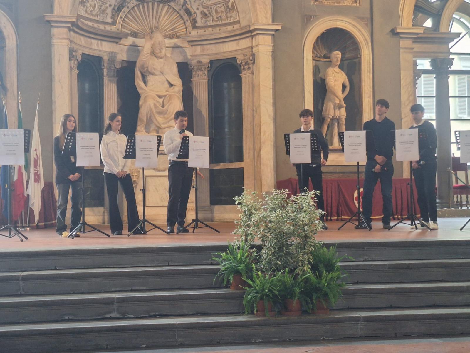 I ragazzi del Vescovile ad un debate sul “processo ai poteri”