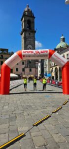 Foto dell'edizione 2025 della Half Marathon in piazza della Repubblica