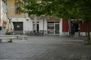Piazza Palma, nel centro di Massa, dove ha trovato la morte Giacomo Bongiorni
