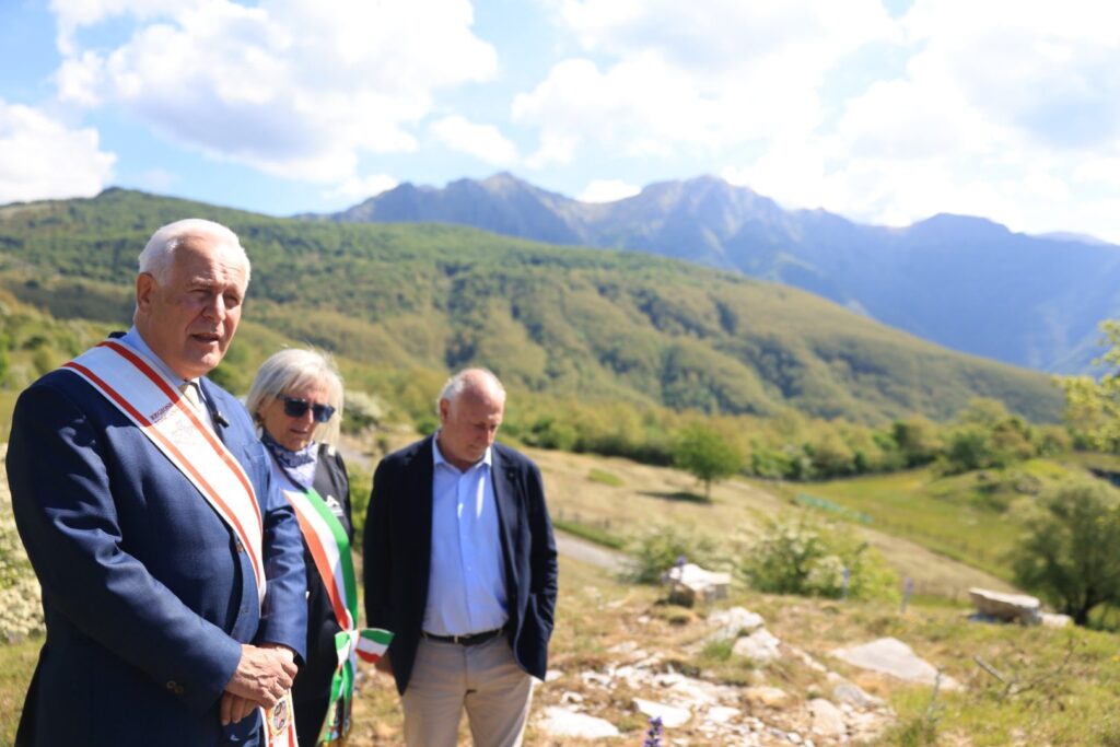 La presenza del presidente della regione, Eugenio Giani, la sindaca di Filattiera, Annalisa Folloni e il consigliere regionale Gianni Lorenzetti