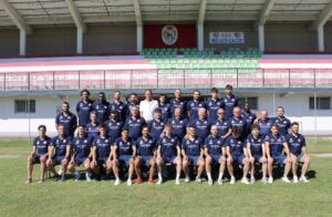 Rosa e staff del Mulazzo, la squadra è riuscita ad ottenere la salvezza nel campionato di Prima Categoria