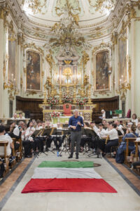 Un momento del concerto della Musica Cittadina Pontremoli in Duomo (Foto Walter Massari)