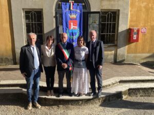 I componenti della nuova giunta dell'amministrazione comunale di Pontremoli