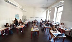 Foto di archivio di un momento della prova scritta dell'esame di maturità ANSA/ ALESSANDRO DI MARCO