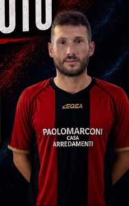 Il calciatore del Mulazzo Andrea Vignali. 